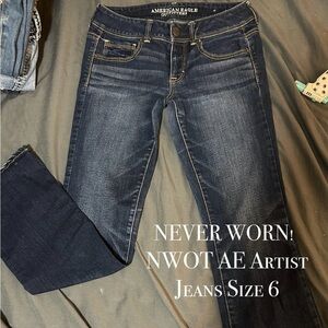 NWOT AE ARTIST SIZE 6
